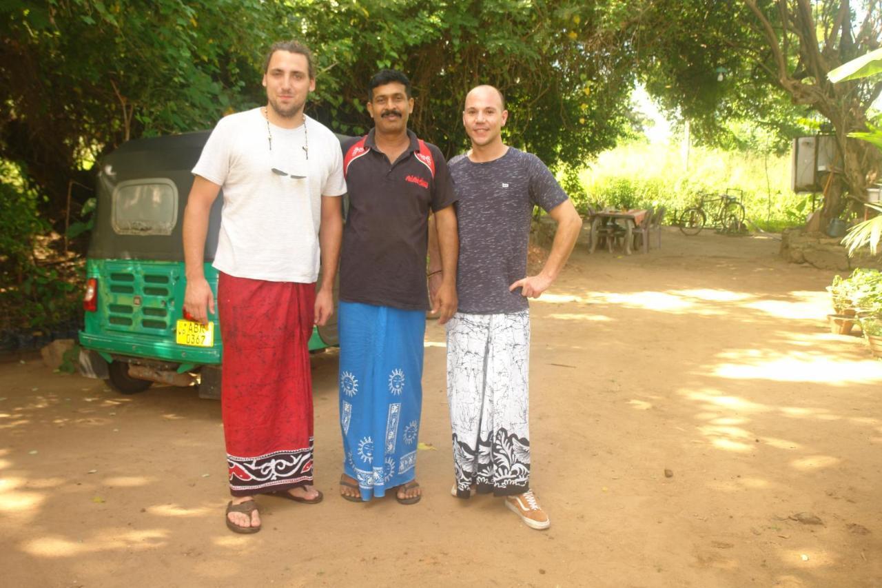 Homestay Camping Anuradhapura Ngoại thất bức ảnh